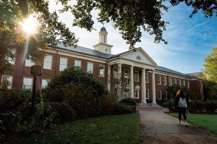 University of North Carolina (Which is better, University of North Carolina or Duke University)